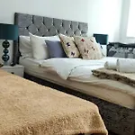 Iris Appartment, London